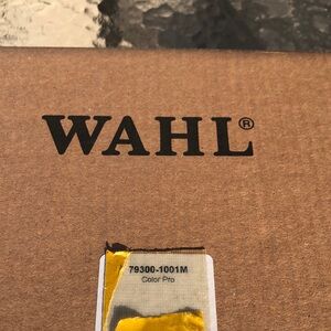 Wahl Corded Clipper Color Pro Hair Cutting Kit 79300-1001M